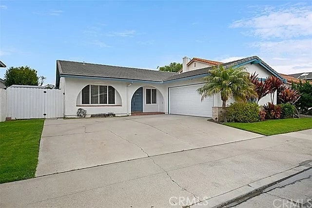 Photo - 9561 Rockpoint Dr House