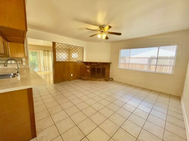 Photo - Spacious updated home in Hidden Valley nei...