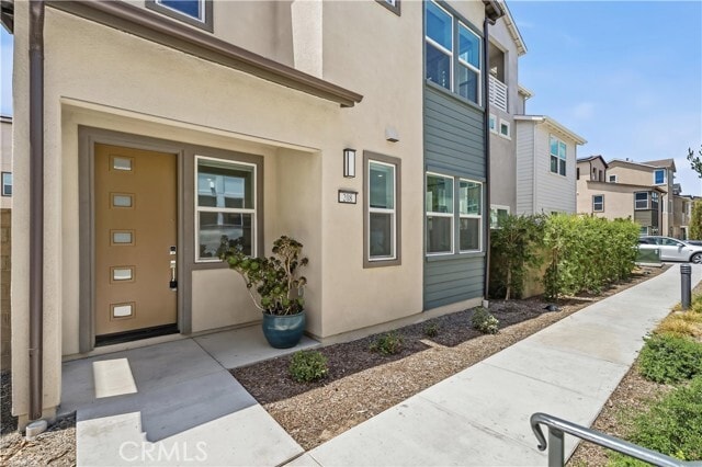 Building Photo - 208 Yerba