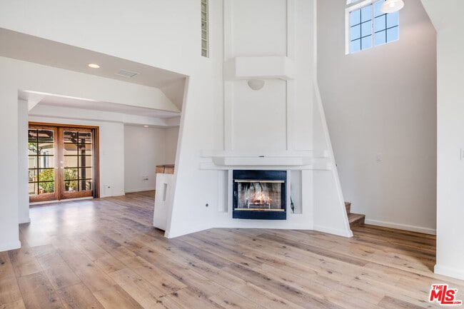 Photo - 4931 Stern Ave