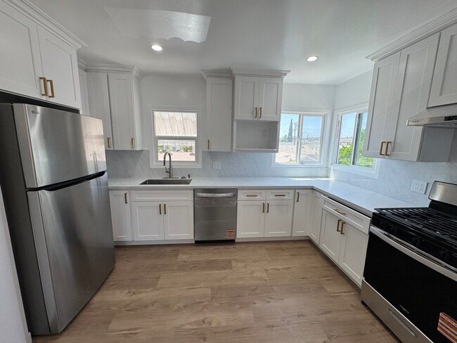 Photo - 911 S Atlantic Blvd Unit C