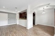 1BR, 1BA -650SF - 1236 N Flores St Apartments