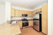 Photo - Wonderful 1 Bedroom in Irvine Watermarke C... House