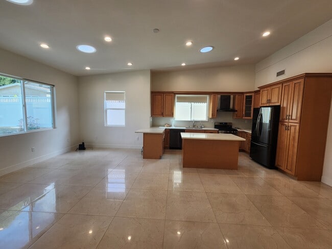 Photo - 10528 Tuxford St Unit 10530