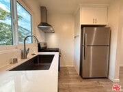 Photo - 5246 Whitsett Ave Apartment Unit B