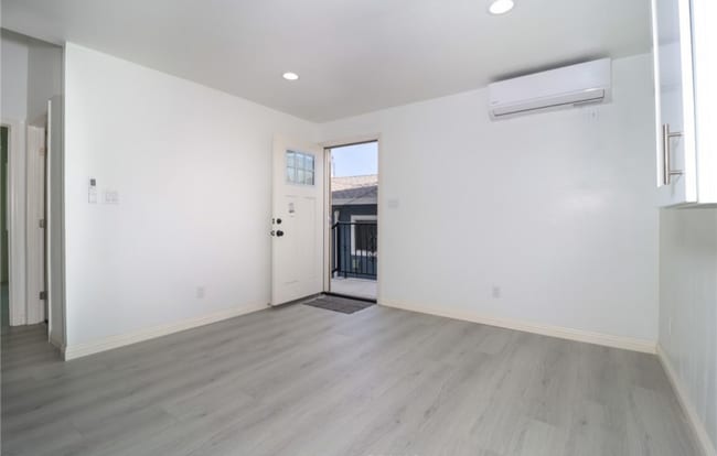 Photo - 2931 Manitou Ave Unit 2931 1/2 Manitou