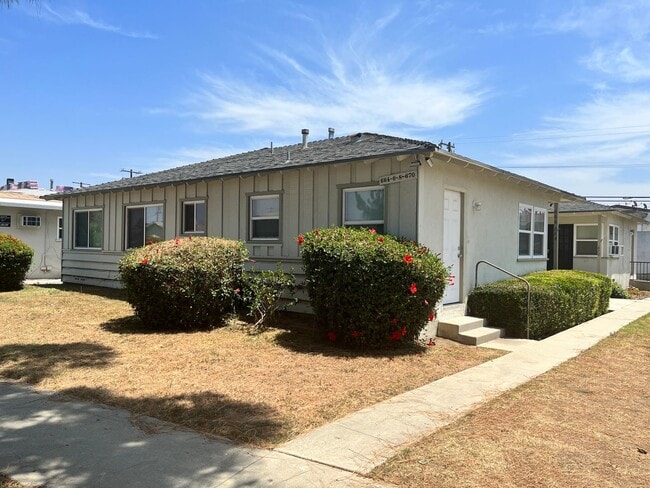 Photo - 664-670 S Eremland Dr Unit 664
