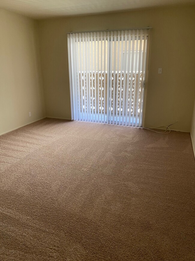 Living room - 4532 W 173rd St Apartments Unit 4