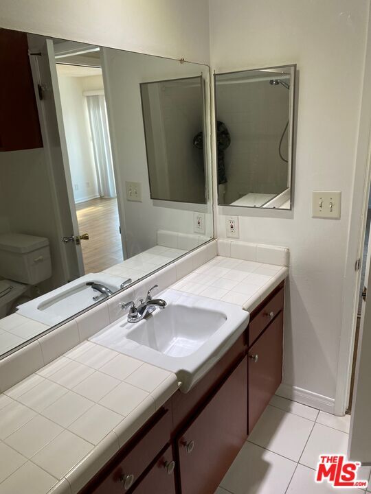 Photo - 4244 Duquesne Ave