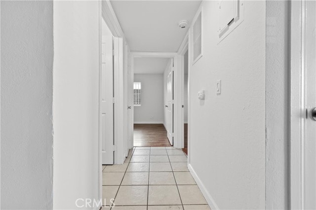 Photo - 5915 Woodman Ave Unit 103