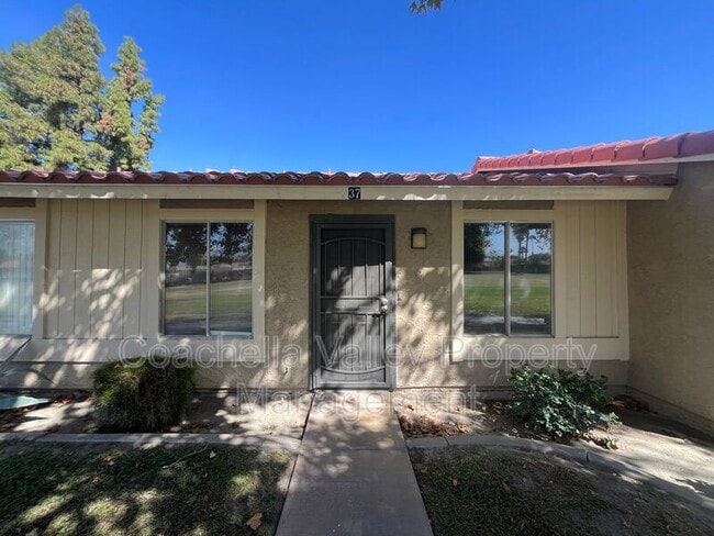 Photo - 82567 Ave 48 Ave