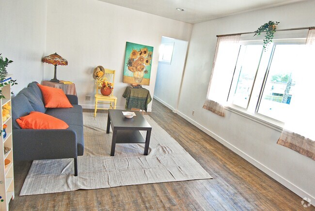 Building Photo - 1446 Manhattan Beach Blvd Rental