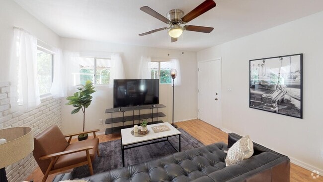 Building Photo - 4312 Manzanita Dr Rental