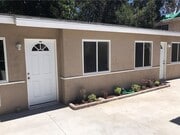 Front of unit - 882 Euclid N Ave Unit A