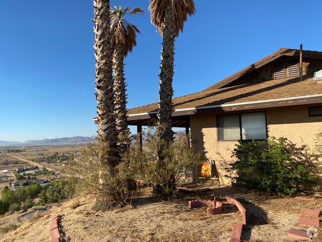 Building Photo - 22065 Ocotillo Way Rental