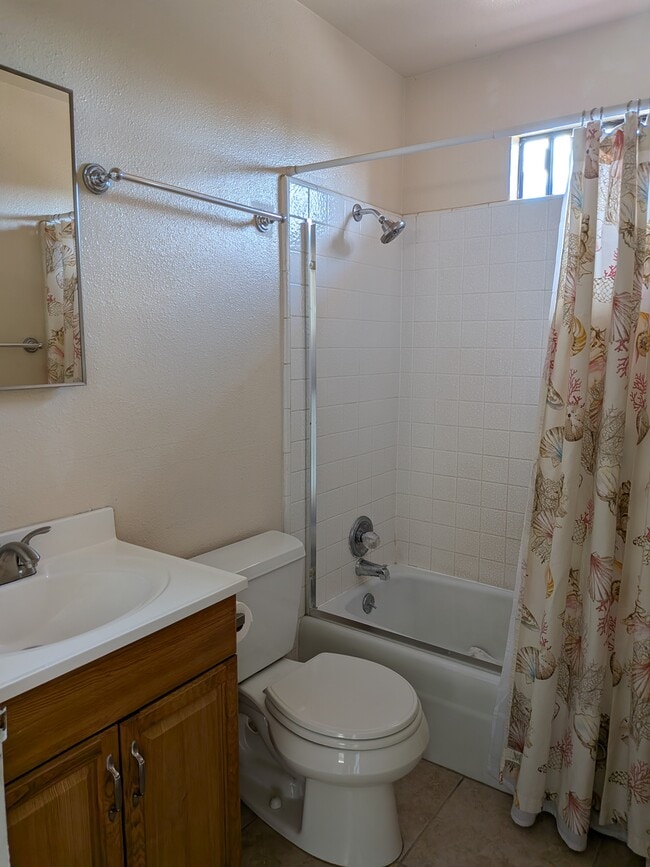 Bathroom - 610 Union Ave Unit E