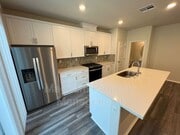 Photo - 40636 Birchfield Dr House