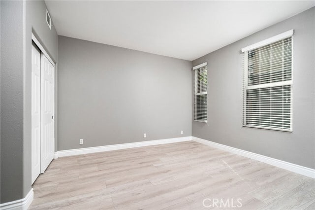 Photo - 648 W 1st St