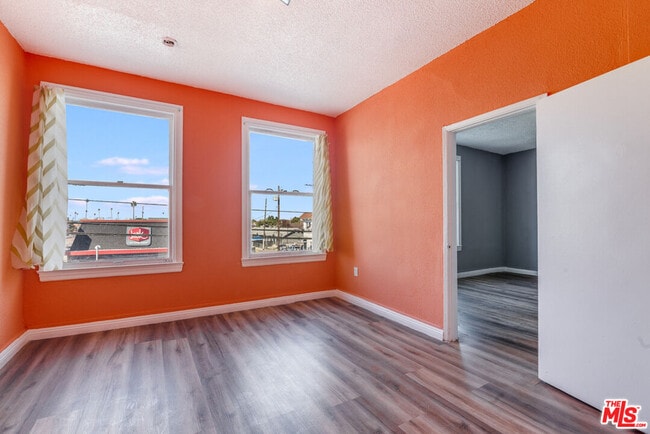 Photo - 256 W Florence Ave Unit 201