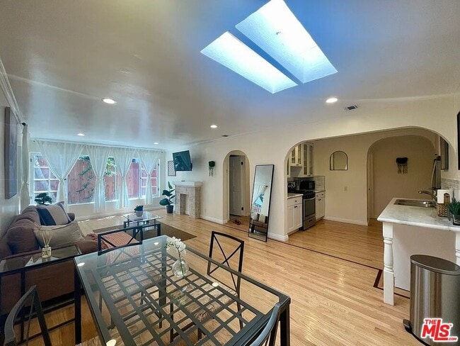 Photo - 834 Lincoln Blvd Unit 4