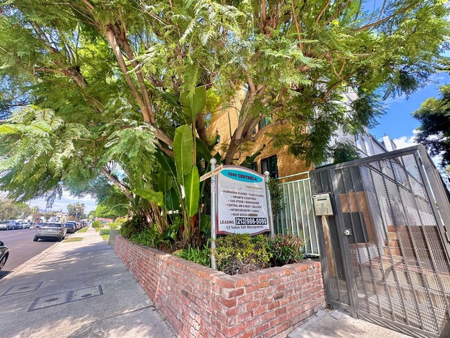 Building Photo - 1444 Centinela Ave Unit 6