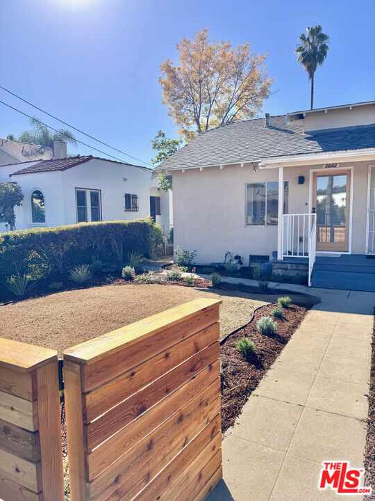 Photo - 3642 Seneca Ave