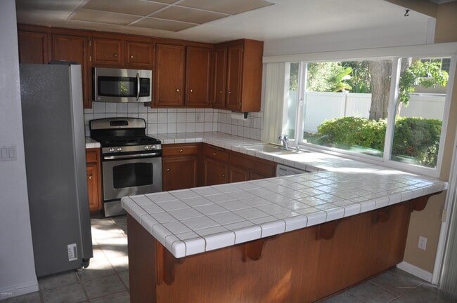 Photo - 1568 Covington Ave