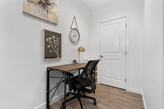 Photo - 4166 Cole Way