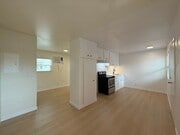 Photo - 15634 Leadwell St Unit 6