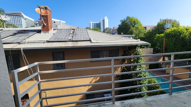 Photo - Collis Apartments