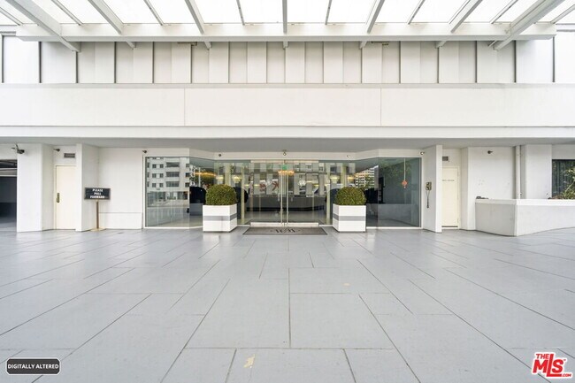 Photo - 10660 Wilshire Blvd Unit 805