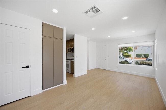 Photo - 1040 Gardena Unit A