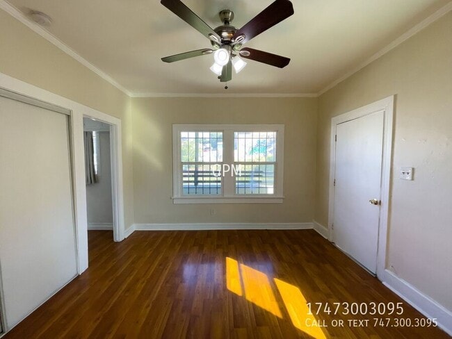 Photo - 2161 Clifford St