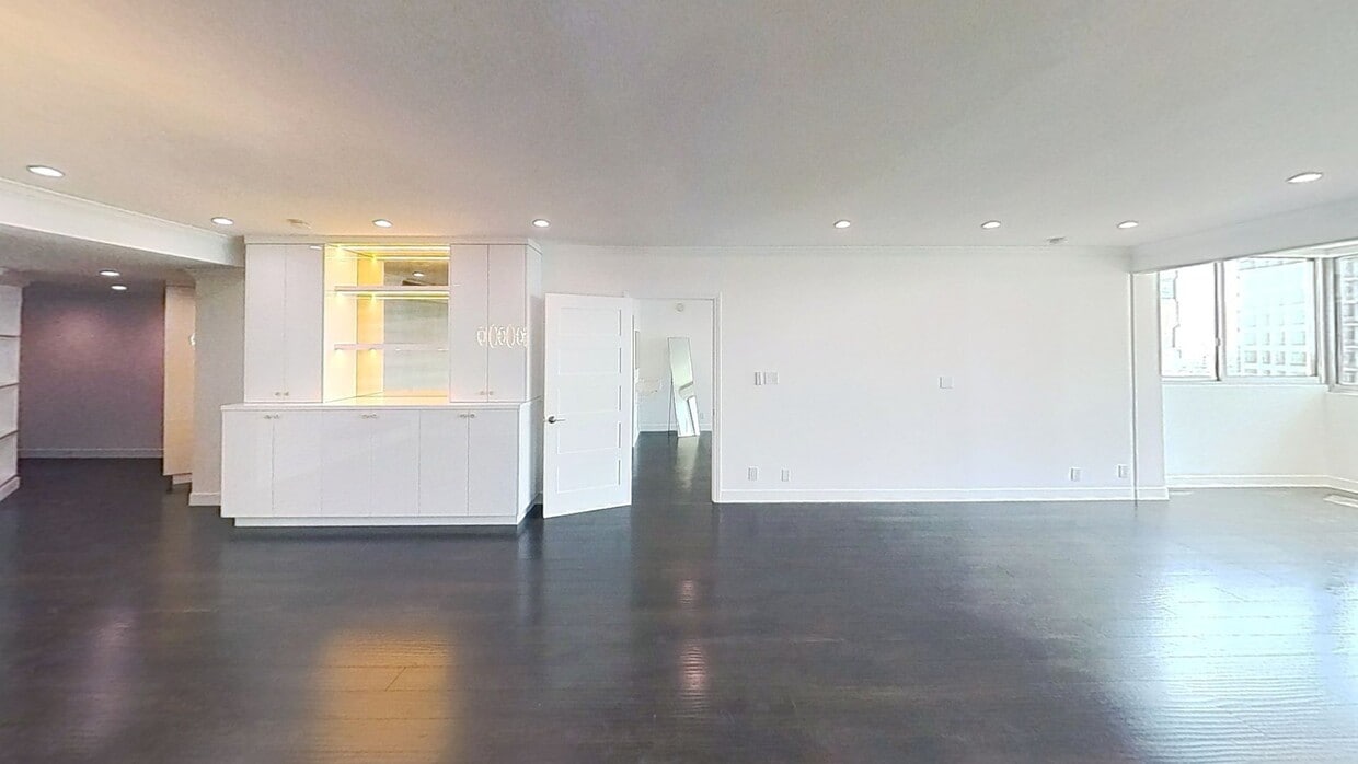 3D Tour - 865 Comstock Ave Unit 16C