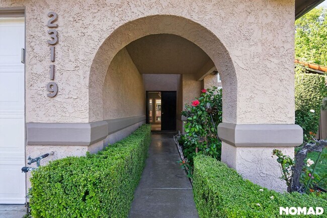 Photo - 23119 Valerio St