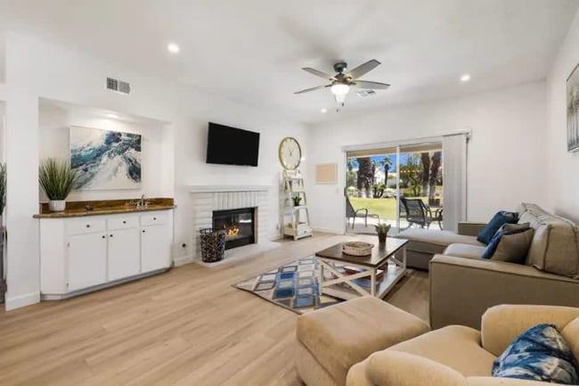 Photo - 248 Vista Royale Cir W