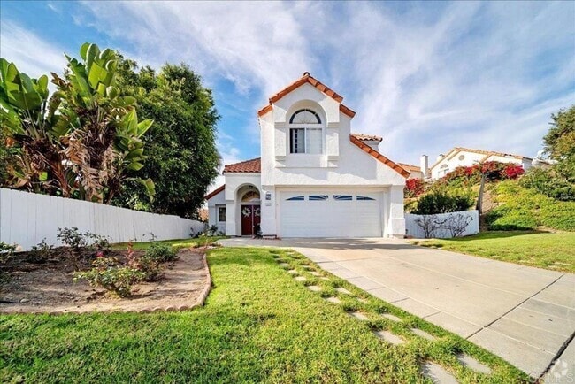 Building Photo - 4 Bedroom - 3 Bathroom Rental