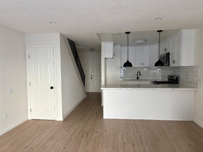 Photo - 1670 W Broadway Unit 7C