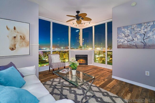 Photo - Sweeping Bay and City View 2 Bed / 2 Ba in... Unit 1003