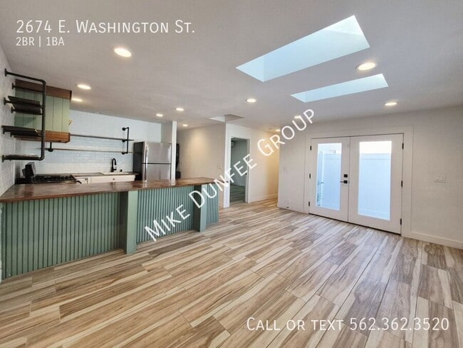 Photo - 2674 E Washington St