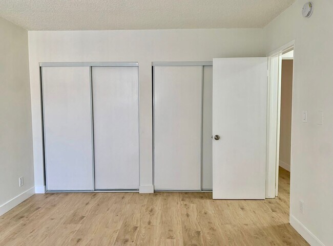 Building Photo - Spacious 3 bedroom Unit 101