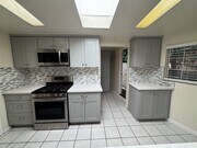 Photo - 729 Orange Dr