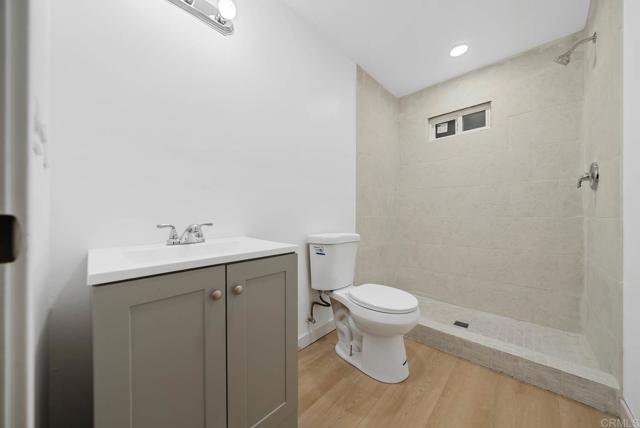 Photo - 1946 E 16th St