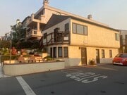 Upstairs furnished unit for rent - 112 19th St Unit Beach Bungalow