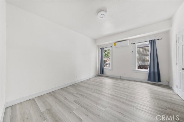 Photo - 220 E Kingsley Ave