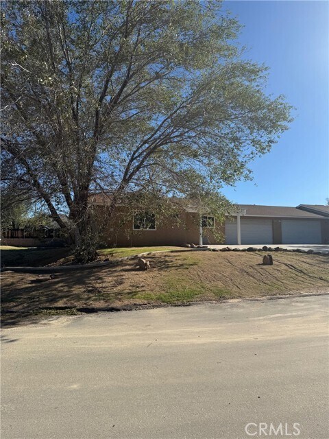 Photo - 55215 Airlane Dr