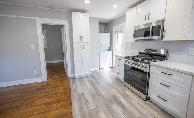 LOOK NO FURTHER!! Cottage Style 1 Bed/1 Ba... - LOOK NO FURTHER!! Cottage Style 1 Bed/1 Ba...