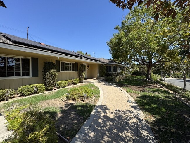 Photo - 1232 Longview Dr