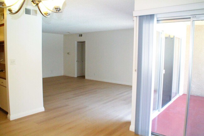 Photo - 4487 Colbath Ave Unit #103