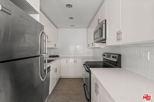 Photo - 843 4th St Unit 106